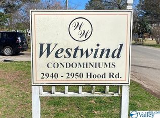 2950 Hood Rd SW APT J, Huntsville, AL 35805