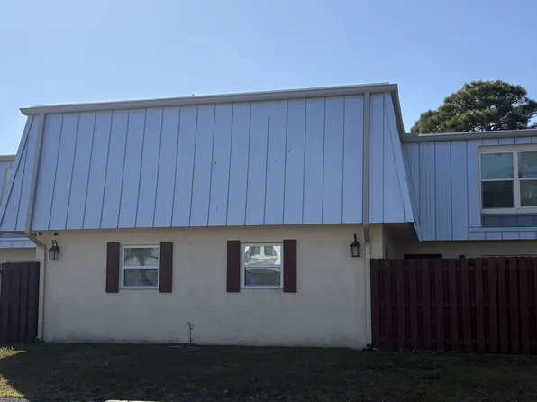 2630 SE Normand St, Stuart, FL 34997