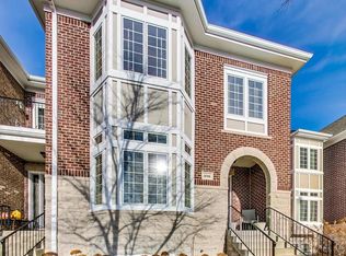 1446 E Northwest Hwy, Arlington Heights, IL 60004