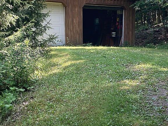 4th image of 2123 Shaw Rd