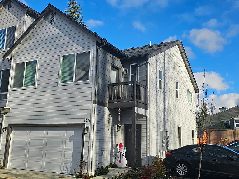 312 164th St SW #D5 — Photo 4