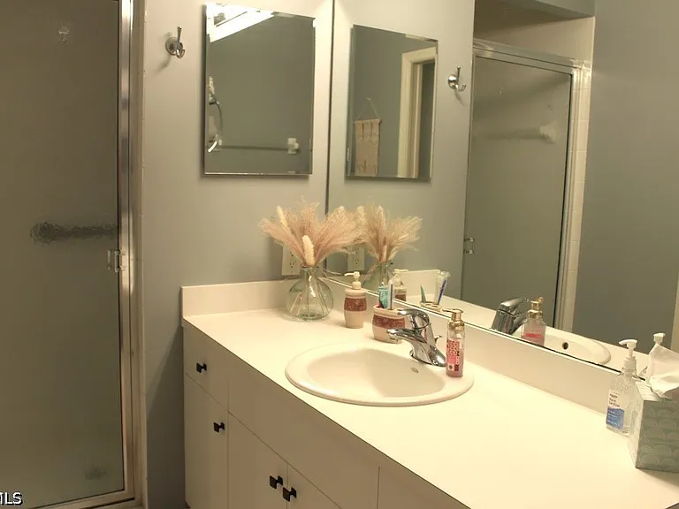 16625 Lake Circle Dr #523 — Photo 17