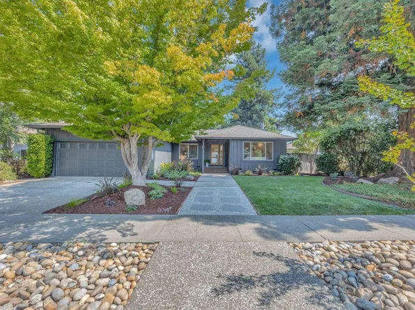 2413 Horseshoe Drive, Santa Rosa, CA 95405