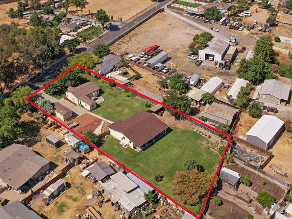 437 E Frisbee Ln, French Camp, CA 95231