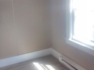 73 Acushnet Ave APT 3, Springfield, MA 01105