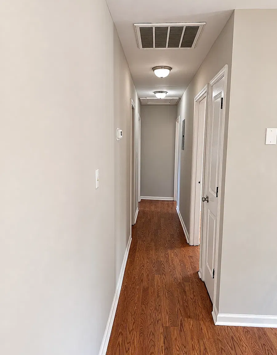 4 bed, 1242 sqft, $1,900 — Photo 4