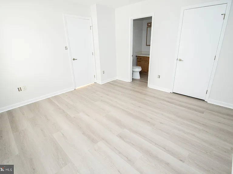 44792 Locust Ridge Ct #850 — Photo 21