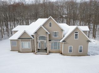 222 Farmingberry Dr, Marion, CT 06444