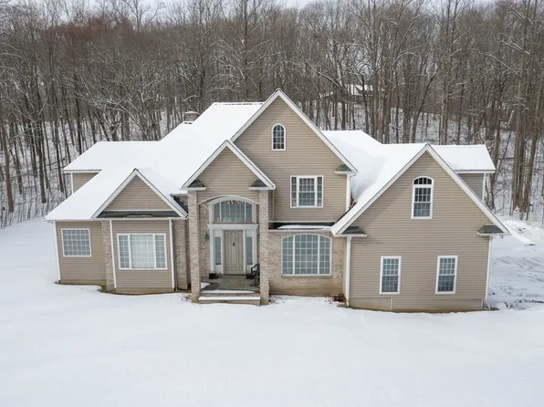 222 Farmingberry Drive, Southington, CT 06444