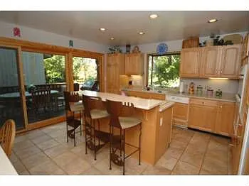 5205 Macarthur Ter NW photo 1