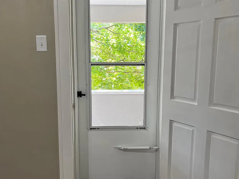 121 1/2 N 5th St #121-1/2 — Photo 9