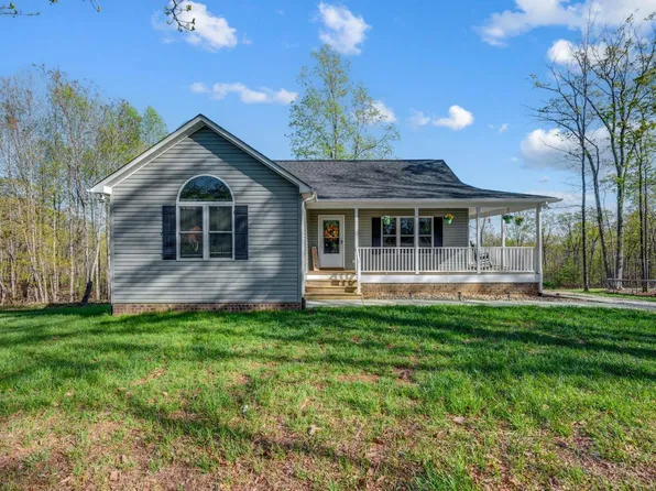 1256 Mountain Cut Rd, Appomattox, VA 24522