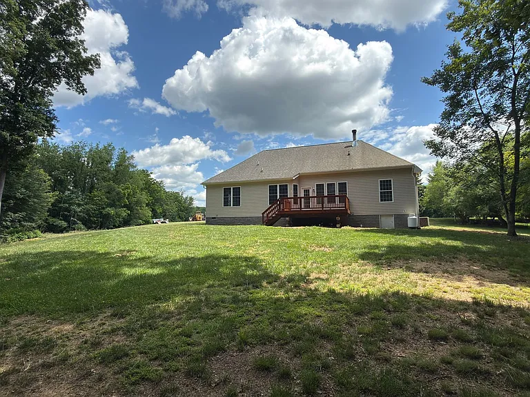 6729 Bradley Rd — Photo 20