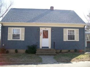 7 Woodbine St, North Providence, RI 02911