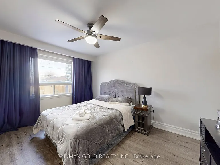 189 Kingsview Blvd — Photo 21
