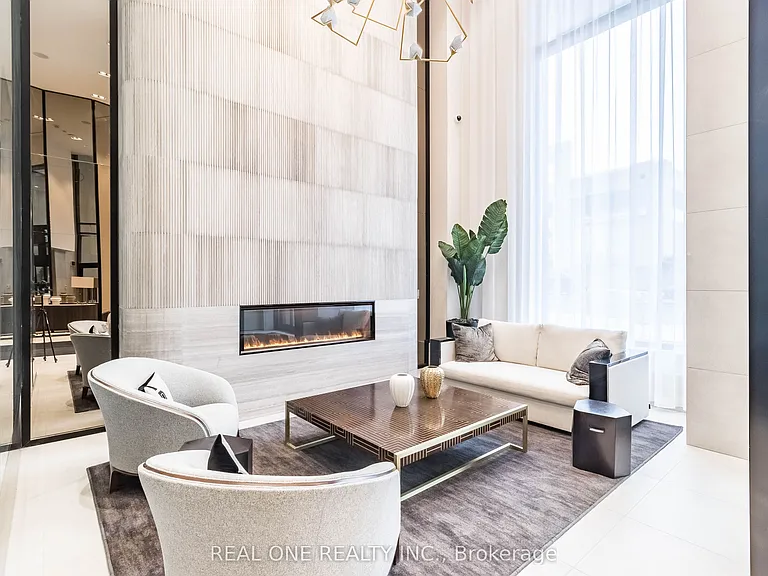 2020 Bathurst St #722 — Photo 3