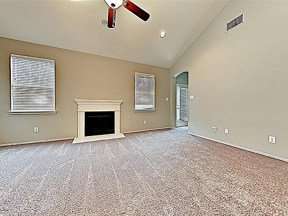 4th image of 8125 Southern Pine Way