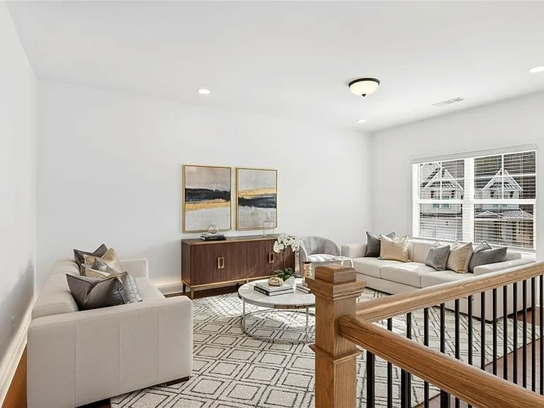 395 Tillman Pass — Photo 19