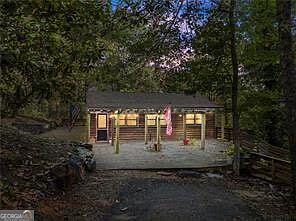 2nd image of 773 Shorewood Cir