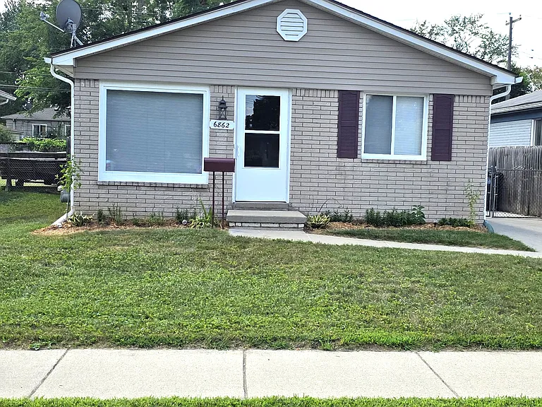 6862 Burr St — Photo 1
