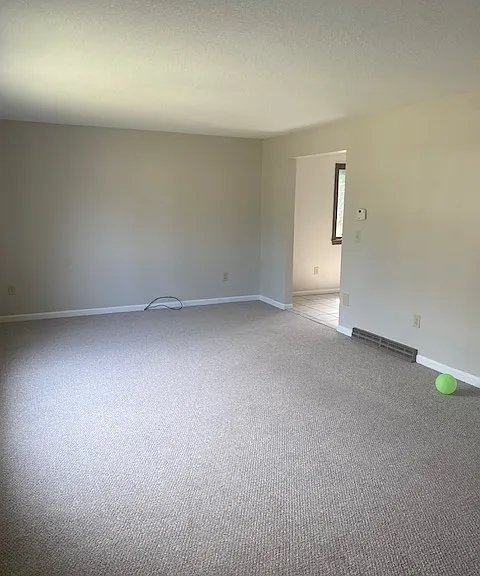 48-50 Munsing Ave #48 — Photo 1