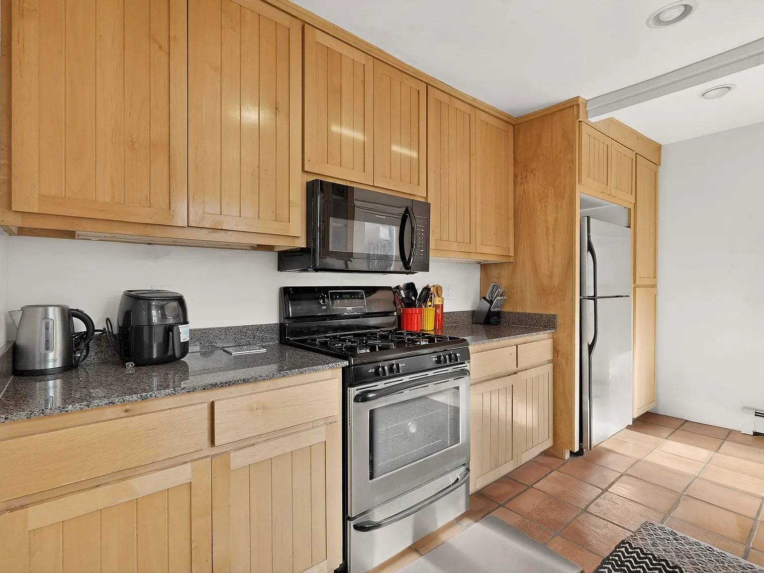 2 bed, 1224 sqft, $2,900 — Photo 3