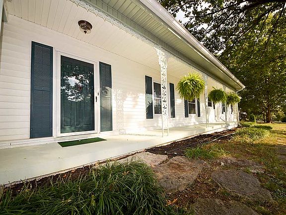 2nd image of 3611 Woodland Dr NW