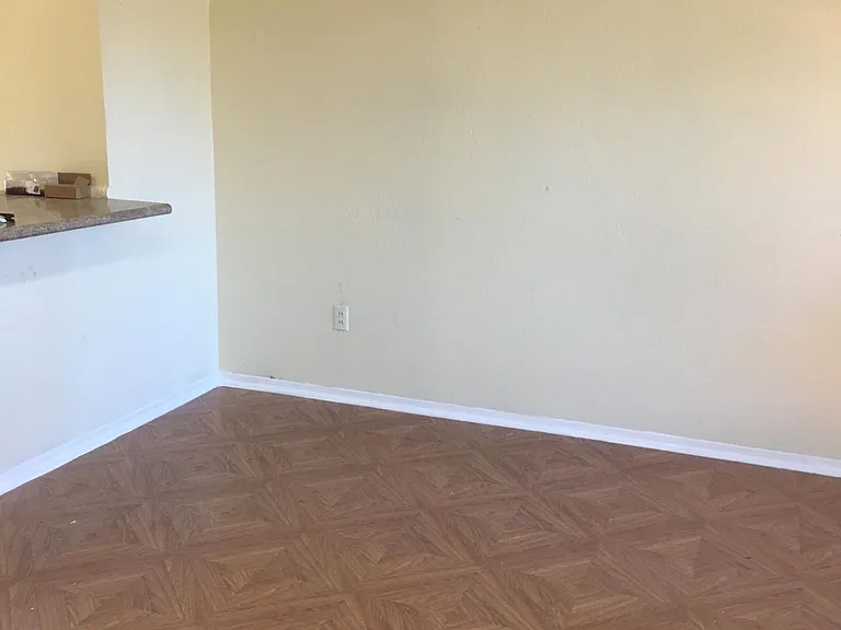 10416 Hole Ave — Photo 4