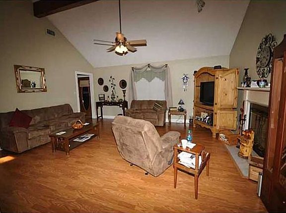 5th image of 1920 Mohawk Dr