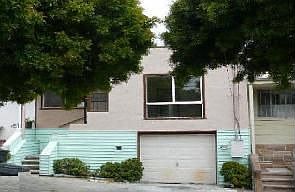 5th image of 211 Accacia St