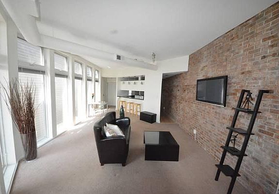 3rd image of 1138 Carney St