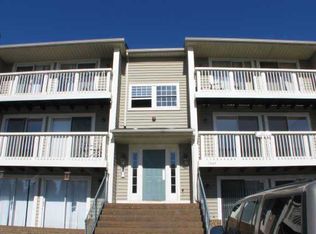 1604 Arlyn Cres #M, Charlotte, NC