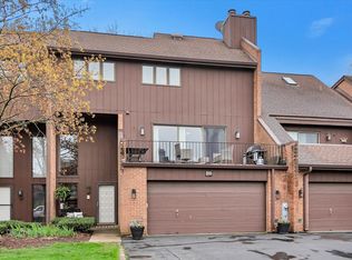 8145 Brookside Dr, Palos Park, IL 60464