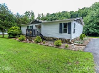 4267 Rhoney School Rd, Hickory, NC 28602