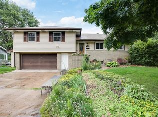 5732 Twin Lake Ter N, Minneapolis, MN 55429