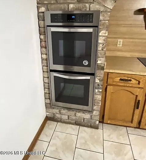 1056 Broken Arrow Ln — Photo 8