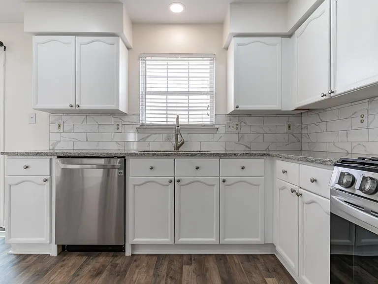 5601 Ashburn Ter — Photo 14