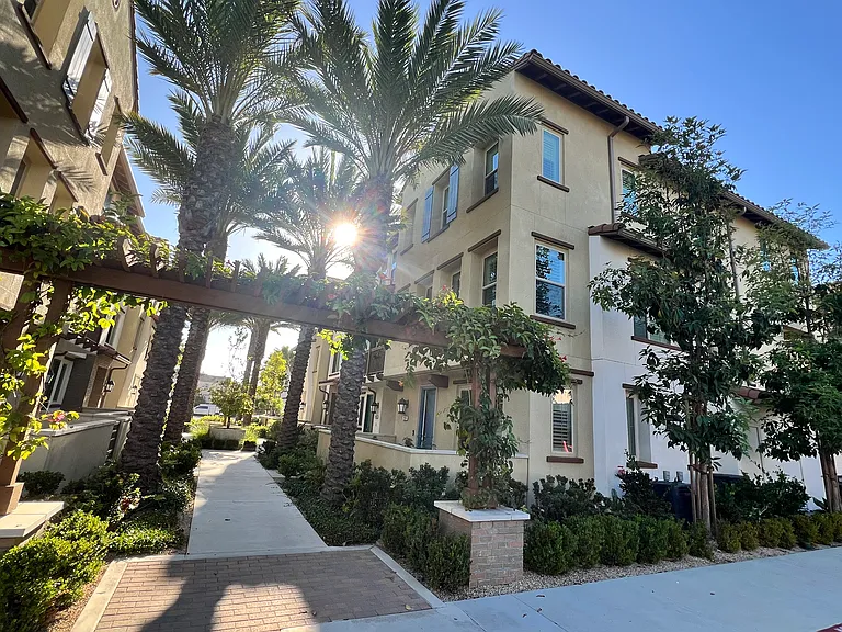 Highwater Dr — Photo 2