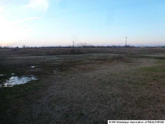 3rd image of 1244 Apricot Dr