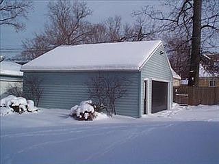 1st image of 205 Lakewood Dr