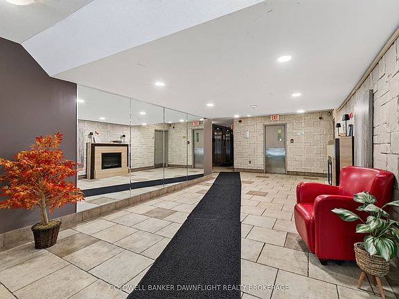 5th image of 155 Kent St #505