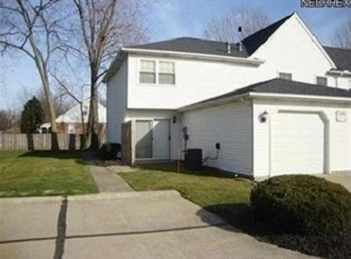 Building Photo - 3145 Lost Nation Rd #A