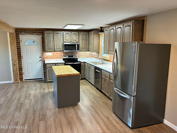 2nd image of 1111 Carmel New Hope Rd