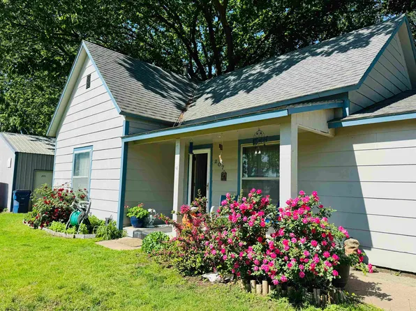 207 Fabpro Way, Kingman, KS 67068