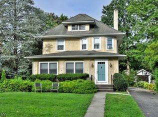 34 Rodney St, Glen Rock, NJ 07452