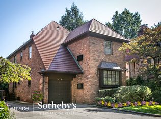 54 Summer St, Forest Hills, NY 11375