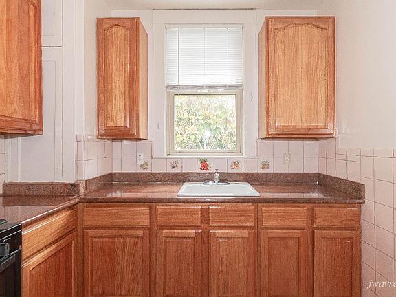 4th image of 1356 Church St #1352
