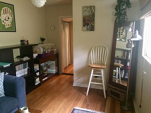 3rd image of 4305 Caswell Ave #100