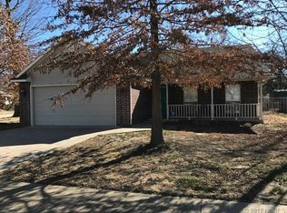 320 N Muskogee Ave, Claremore, OK 74017