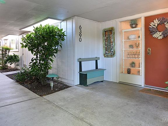 3rd image of 6390 Meadow Creek Court